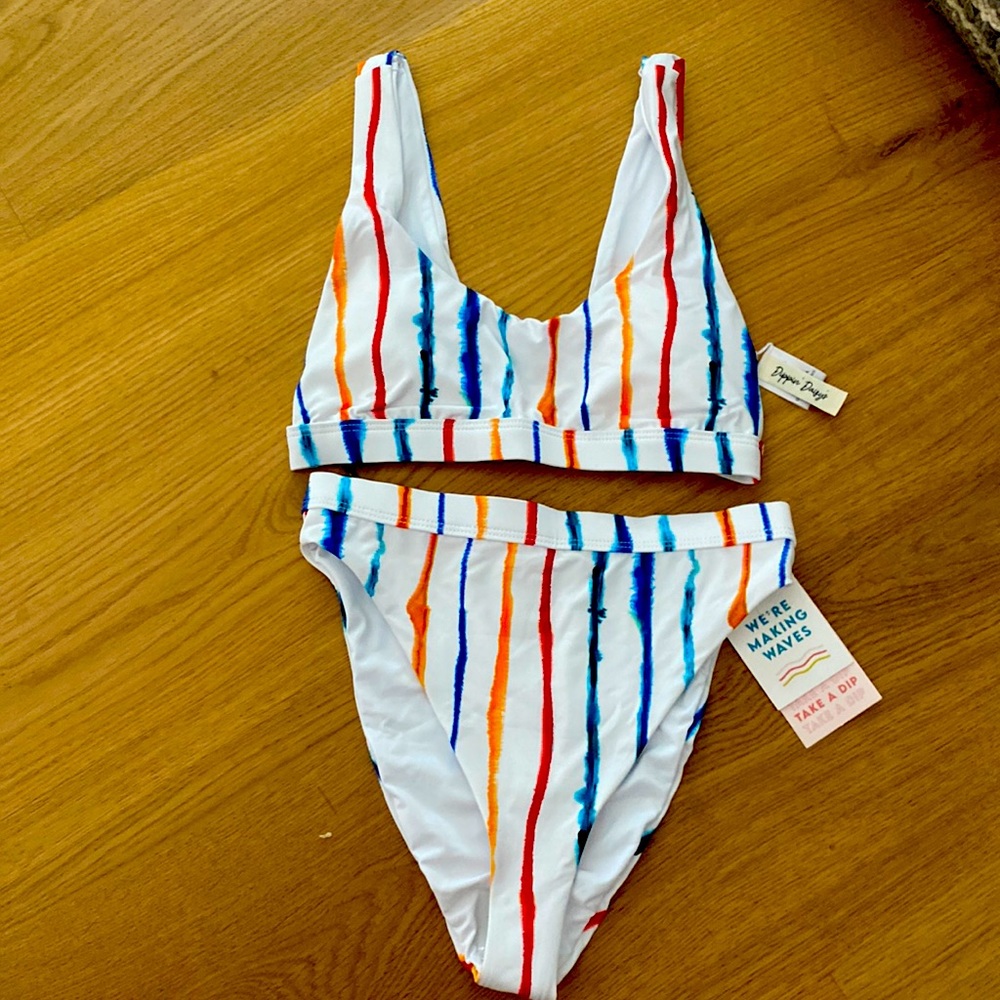 ☀️🌊 Watercolor Stripe Bikini!